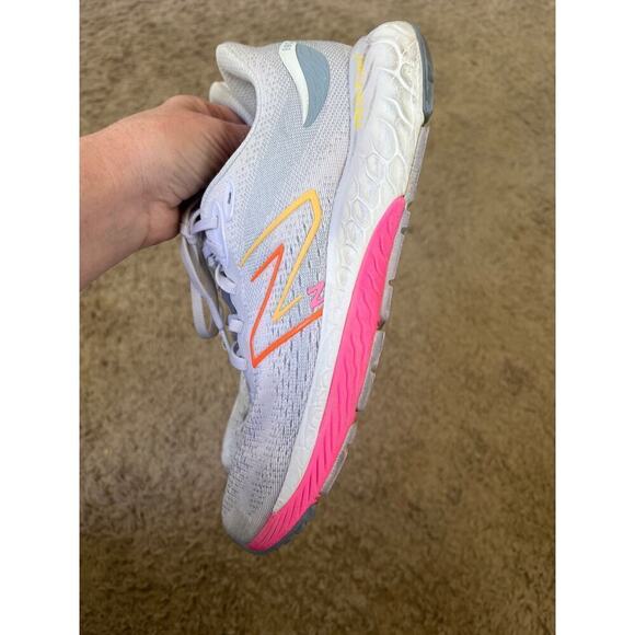 New Balance Fresh Foam X 880v12
Vibrant Pink Orange (Women's)
Size 10 - Picture 3 of 11